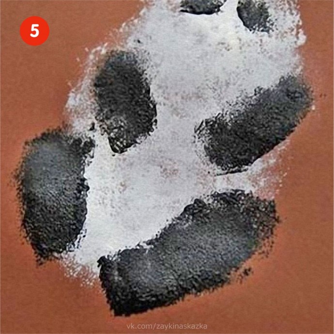 Рисуем губкой панду
