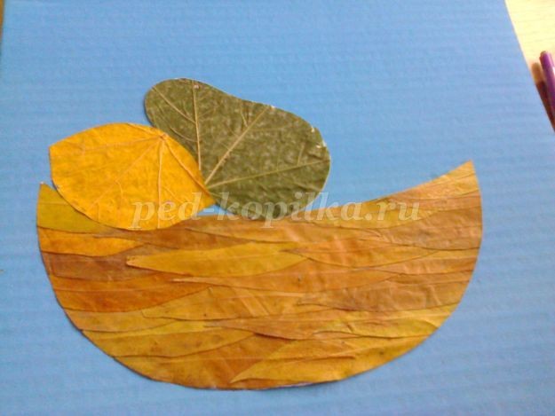 Натюрморт из листьев